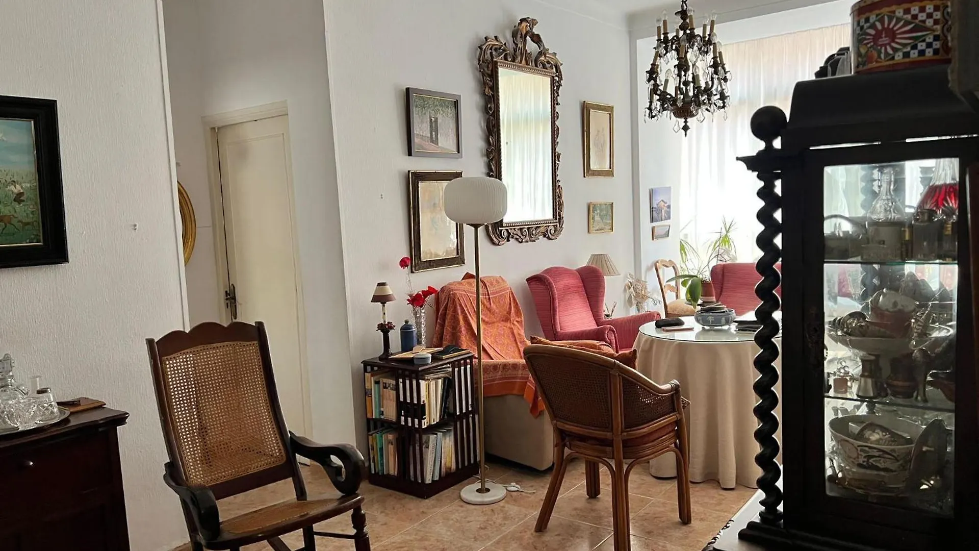 Lovely 2 Bedroom Apartment In The Heart Of Málaga