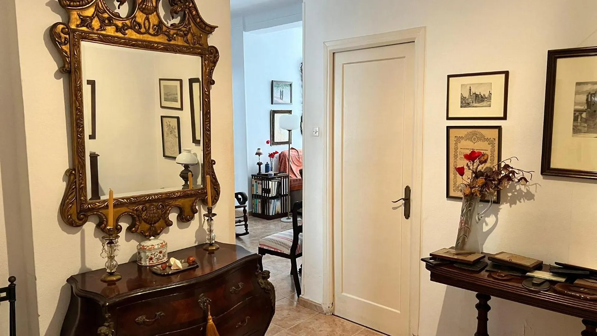 Lovely 2 Bedroom Apartment In The Heart Of Málaga Spanje